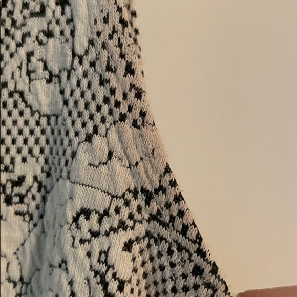 Fit and flare dress - Picture 5 of 9